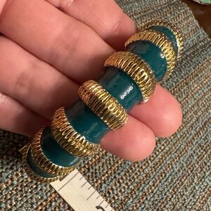 3040 Hinge Magnetic Enamel Bangle